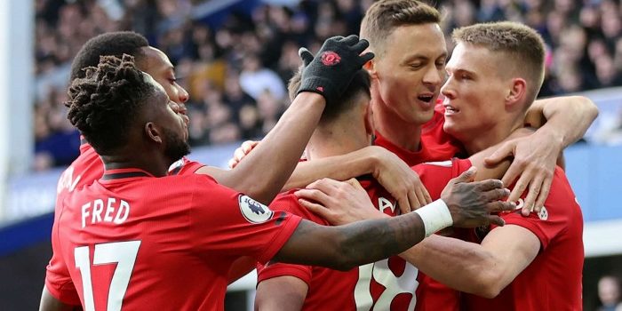 แทงบอลออนไลน์ฟรี200 การเลือกเล่นพนันบอลออนไลน์เป็นอีกแนวทางหนึ่งของการลงทุนให้เราได้เงิน แทงบอลออนไลน์ฟรี200